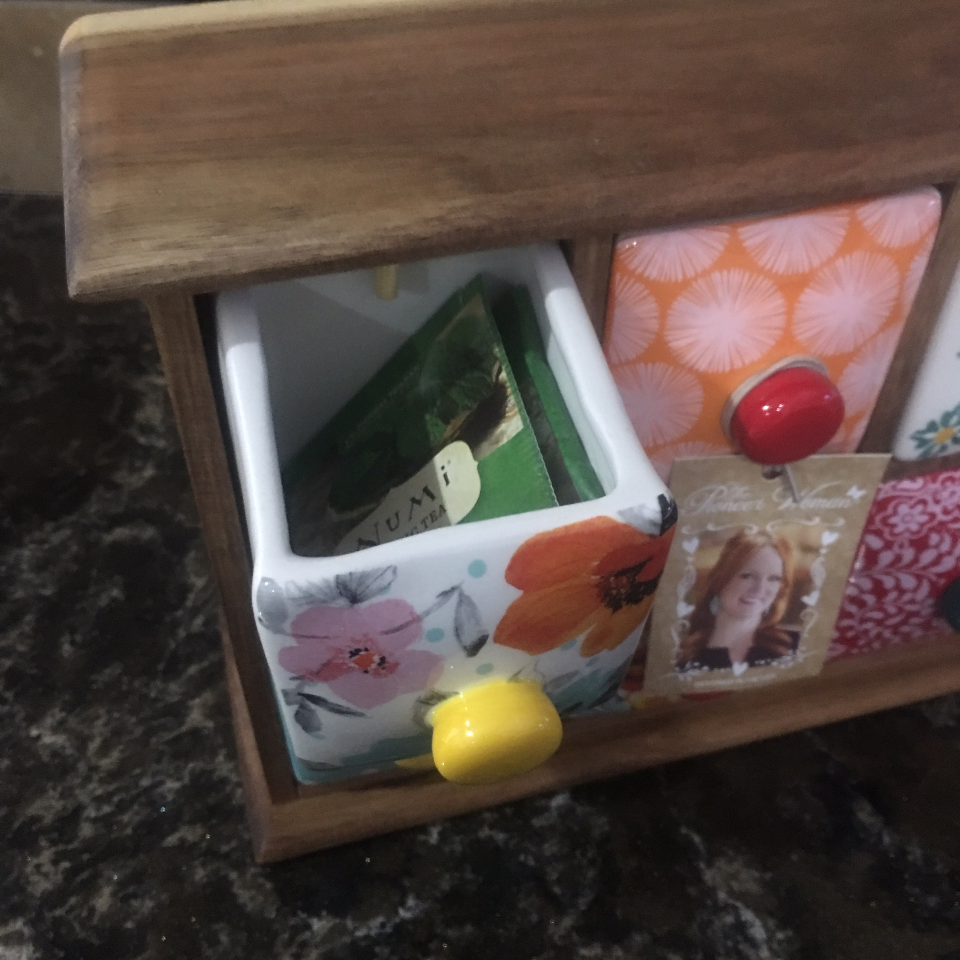 Pioneer Woman Flea Market Tea Box